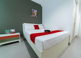 RedDoorz Plus @ Roxas Street Davao 4