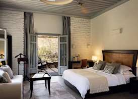 Porto Kea Suites by Sandglass 4