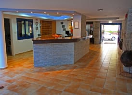 MyroAndrou Beach Hotel Apartments 2