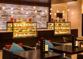 Sheraton Dubai Creek Hotel & Towers 3