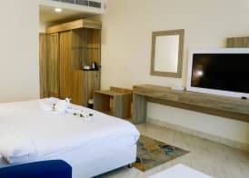 SeaVille Beach Hotel by Elite Hotels & Resorts 4