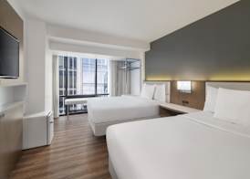 Best Western Premier Empire State Hotel 5
