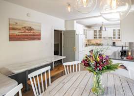 Hayes Valley Inn 4