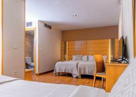 Hotel Serrano 4