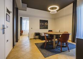Residence 9 Line 5