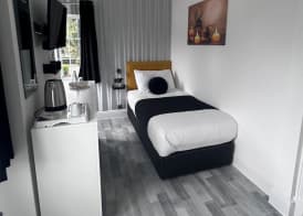 Charnwood Regency Guest House 4