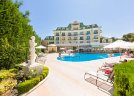 Romance Hotel and Family Suites 2