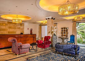 The Country Lodge Hotel 5