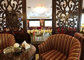 Al Thuraya Hotel 5