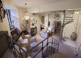 Hotel Empress Zoe 5