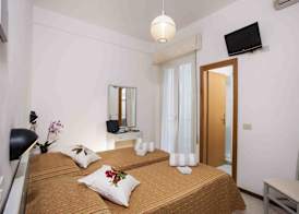 Hotel leonardo 4
