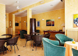 Hotel 2000 2