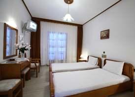 Hotel Paradise 5