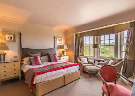 Wood Hall Hotel & Spa 4