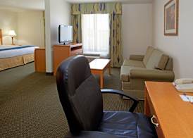 Holiday Inn Express Hotel & Suites Columbus By IHG 4
