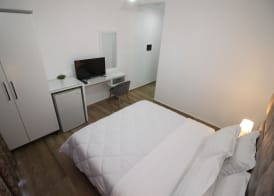 Julia Hotel 2