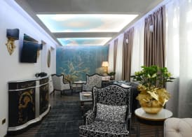 Vip's Motel Luxury Accommodation & Spa 4