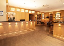 TOWNHOUSE Hotel 2