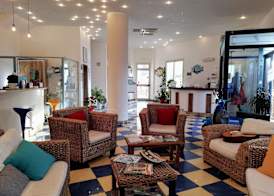 Blue Moon Hotel 3