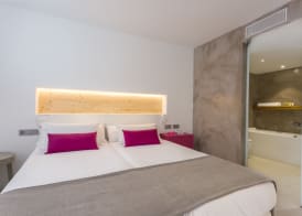 One Ibiza Suites 3