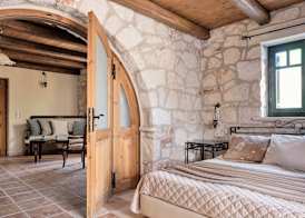 Diamond Suites 5