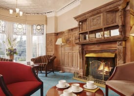 Alma Lodge Hotel 5