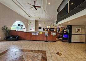Ramada by Wyndham SeaTac Airport 3