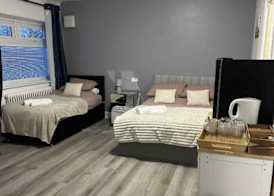 OYO Prince of Wales Country Hotel 5