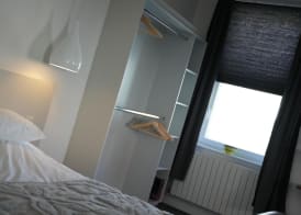 Gorgeous comfortable Apartment on the High Street 2
