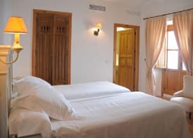 Hotel Puerta de la Luna 5
