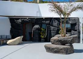 Leon Luxury Suites 4