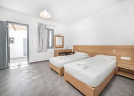 FarOut BeachClub - Rooms & Camping 3