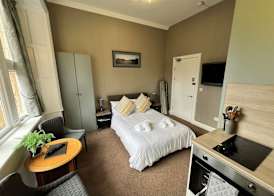 Rossal House Apartments 4