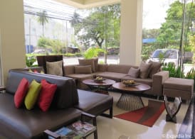 Home Crest Hotel 4