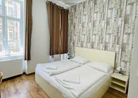 Easy Star Hotel 3