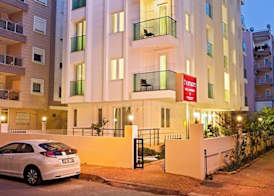 The Room Hotel & Apartments 5