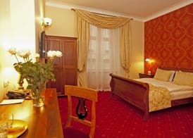 Hotel Kolegiacki 4