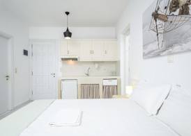 Diamantis Studios&Apartments 4