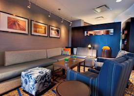 Courtyard by Marriott Madison East 4