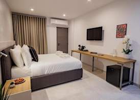 Zyra Hotel St Julians 2