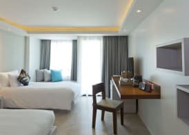 Zenmaya Oceanfront Phuket, Trademark Collection by Wyndham 4