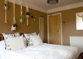 The Riverside Rooms 5
