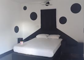 Hotel Punto 4 5