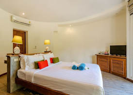 Sea Dance Resort 5