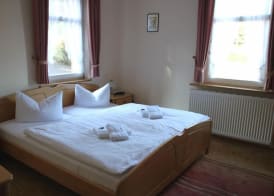 Ferienanlage Zum Silberstollen 2 Häuser am Berg Polderhof und Weißeritzhütte 4