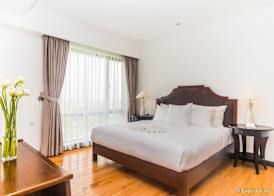 Elegant Suites Westlake 5