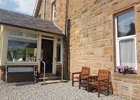 Cromarty View Guest House Accommodations & B&B 3