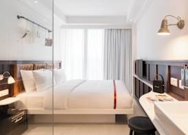 Ruby Stella Hotel London by IHG 3