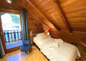 LE RENNE Chalet en bois au calme avec SPA Jacuzzi 4