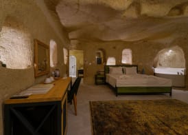 The Niche Cave Hotel 5